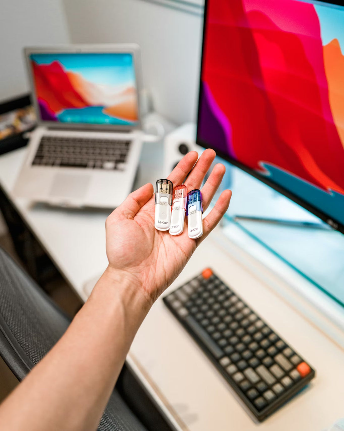 Are USB Flash Drives Still Relevant in 2026?