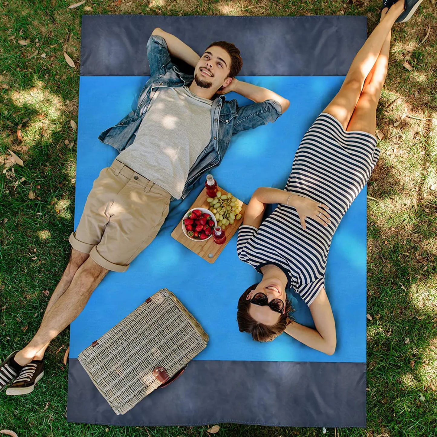 Polyester Picnic Blanket in Pouch