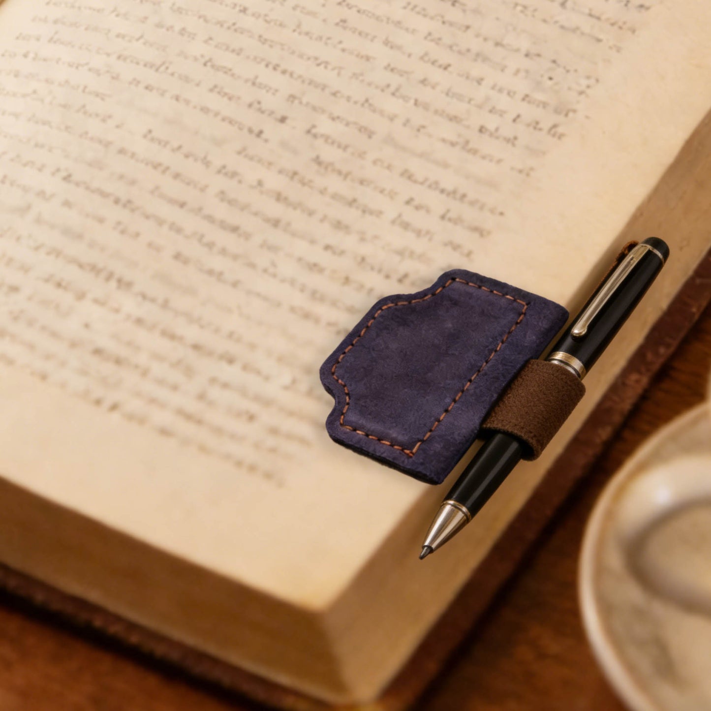 Magnetic Bookmark with Pen Clip