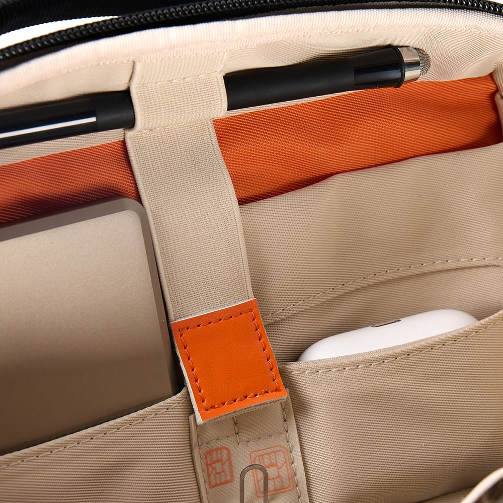 Cygnett Voyager Travel Tech Organiser